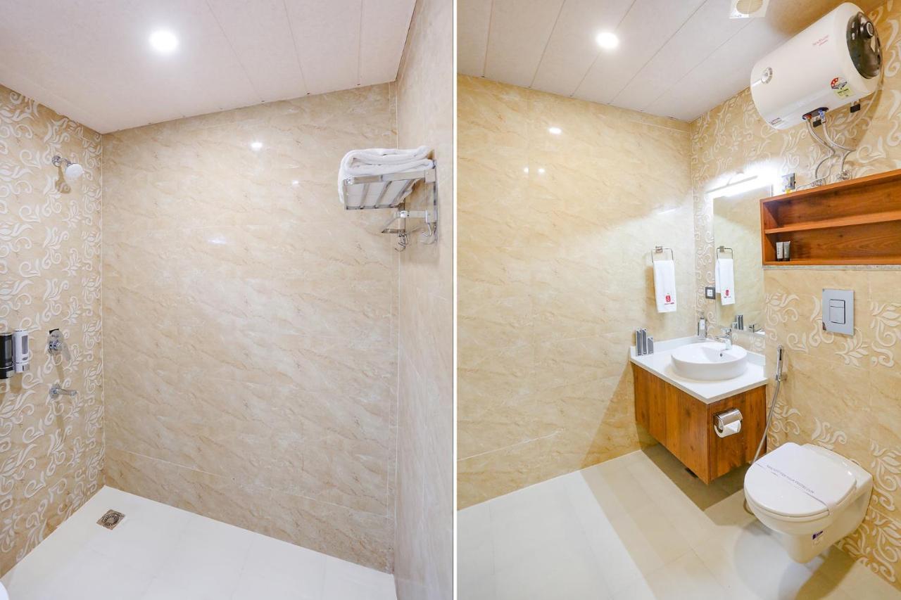 Fabhotel Golf Inn Golf Course Road คูร์เคาน์ ภายนอก รูปภาพ